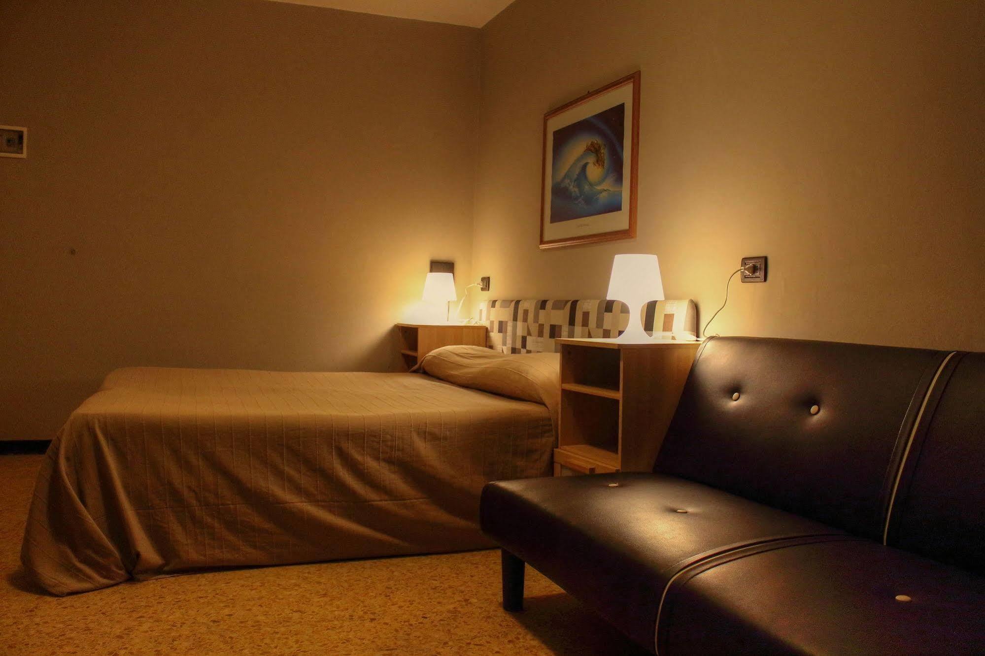 Hotel Pino Lerici Exteriör bild