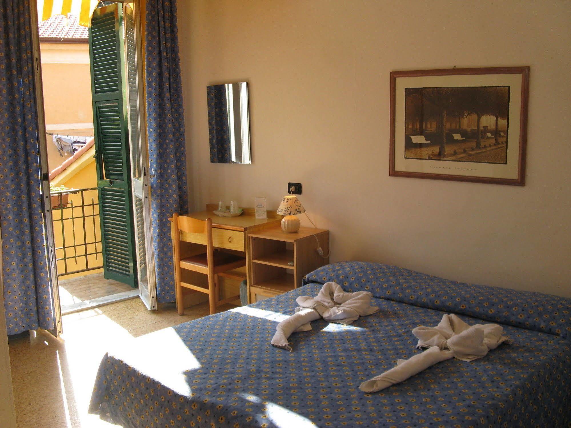 Hotel Pino Lerici Exteriör bild
